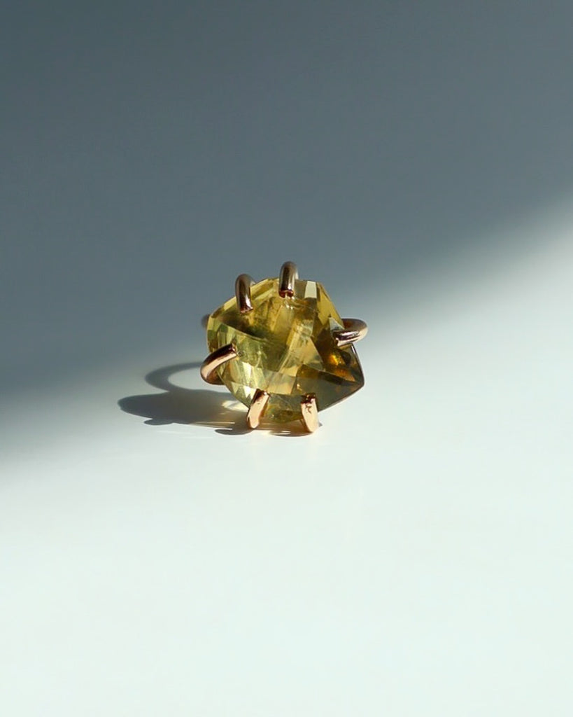 Lemon Quartz Brut Ring