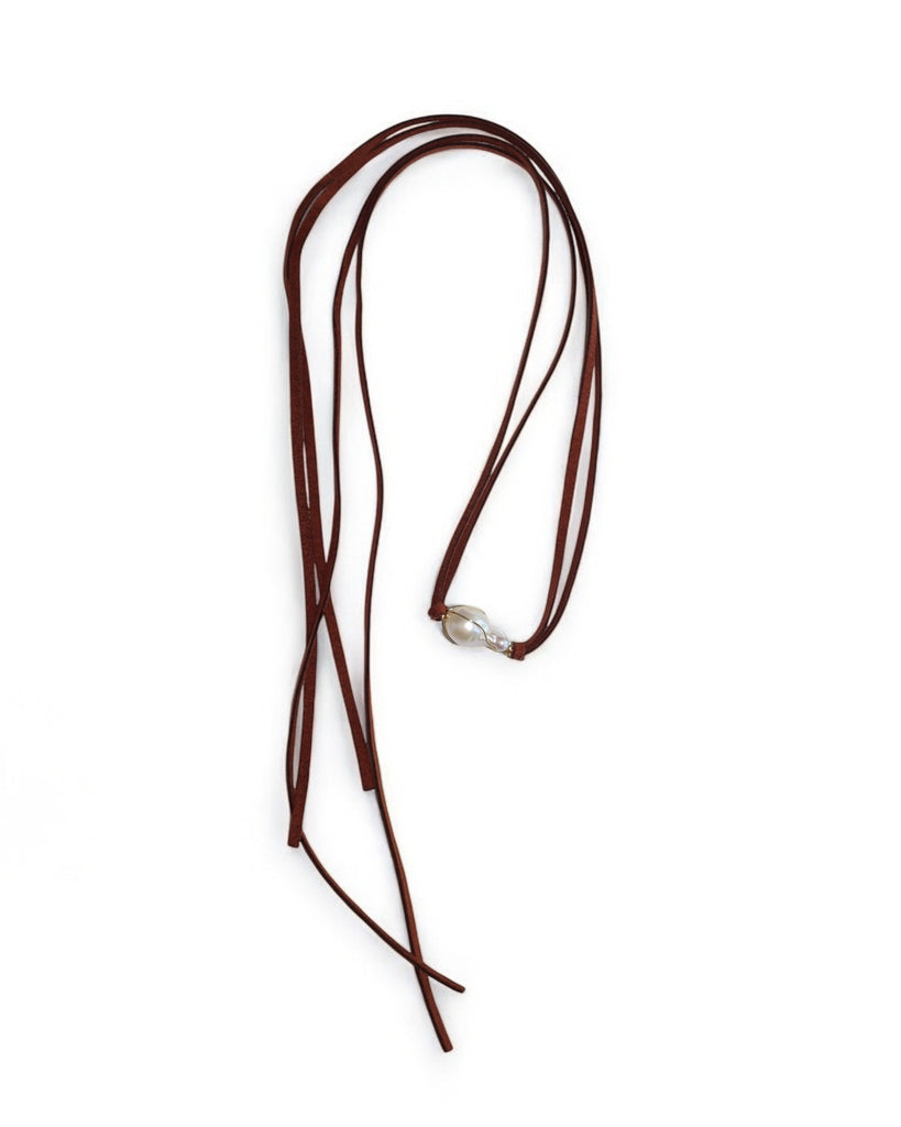 New Baroque Pearl Leather Necklace